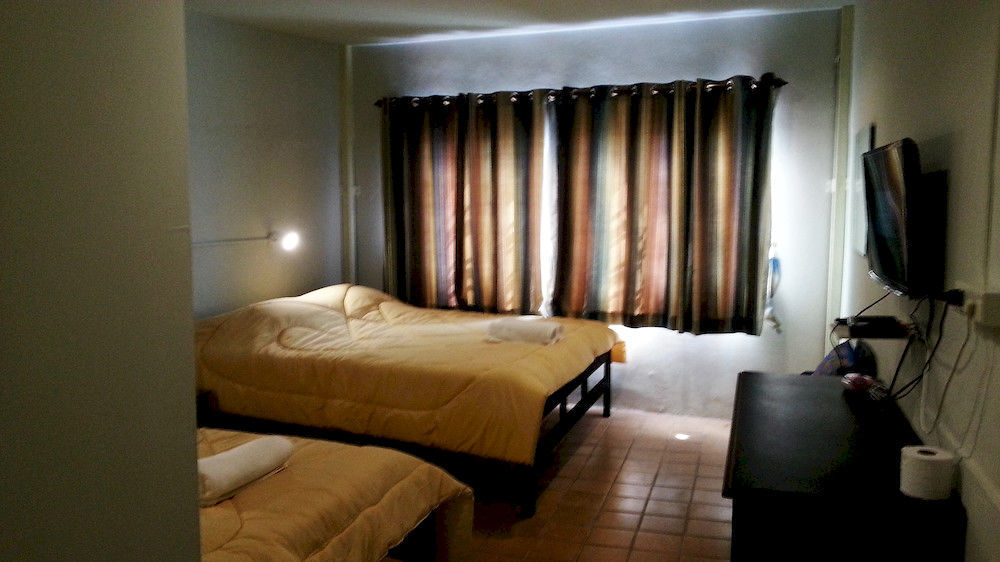 Gotum Hostel 2 & Money Exchange Phuket Exteriér fotografie